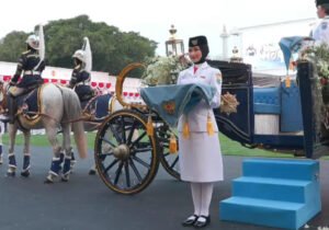 Nindya Eltsani Fawwaz, Gadis Sungai Penuh Pembawa Baki Duplikat Bendera Pusaka dari Istana ke Monas